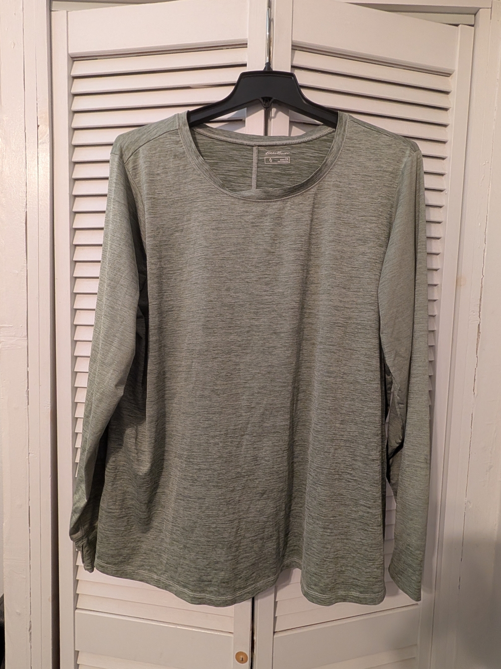 Eddie Bauer Light Green Heather Long Sleeve Performance Tee